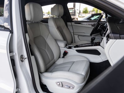 2022 Porsche Macan Macan S