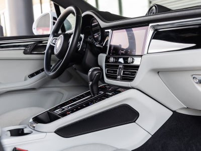 2022 Porsche Macan Macan S