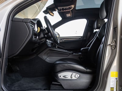 2024 Porsche Macan Macan S