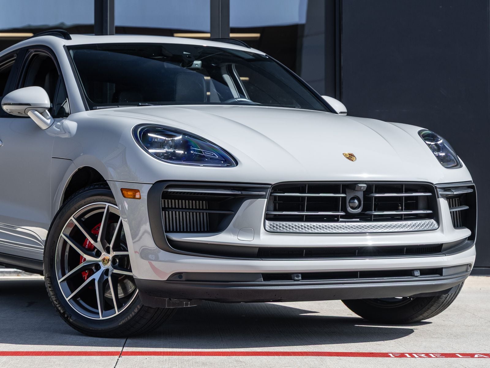 2024 Porsche Macan Macan S
