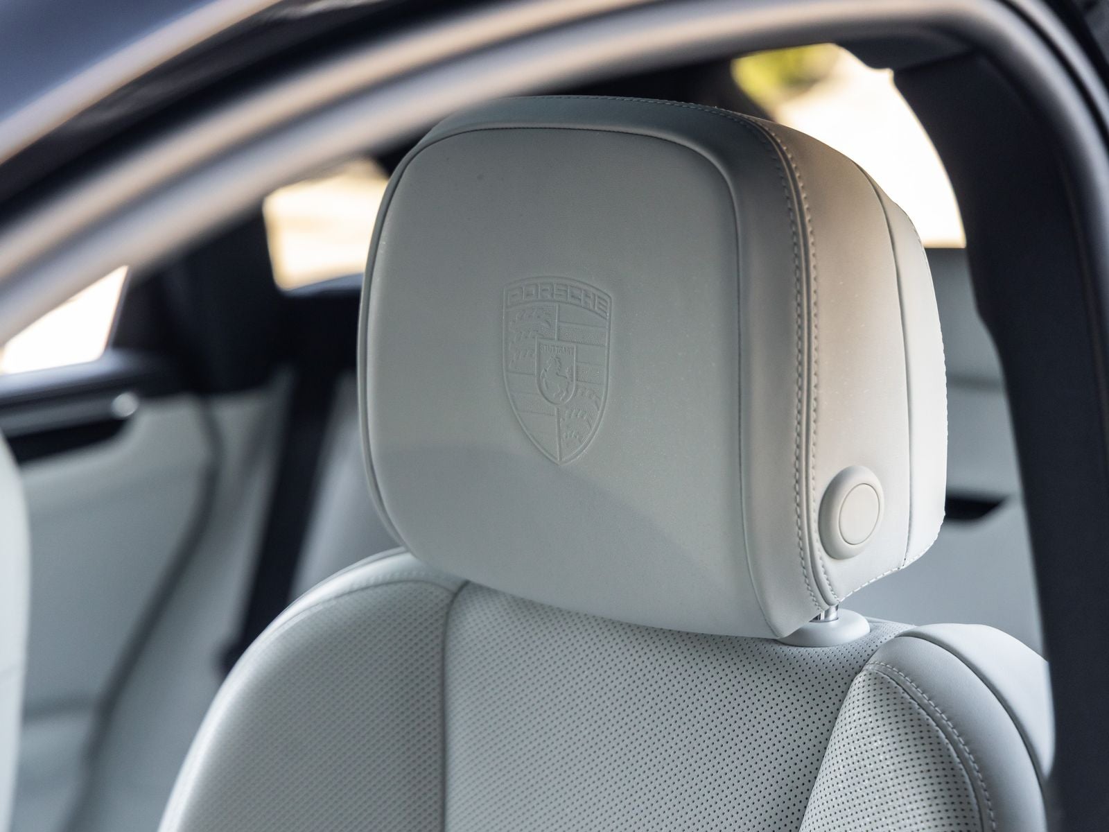 2024 Porsche Macan Macan S