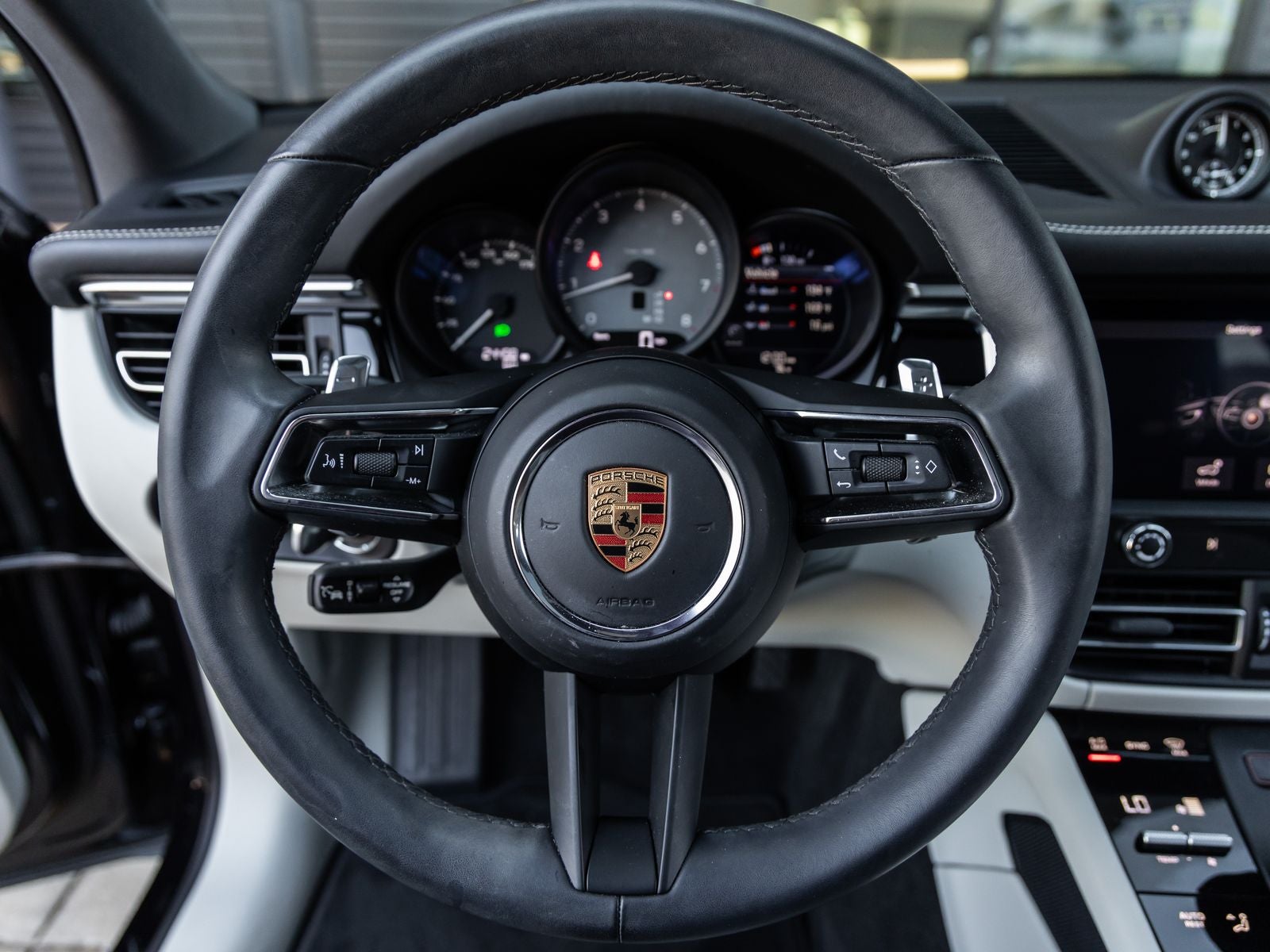 2024 Porsche Macan Macan S