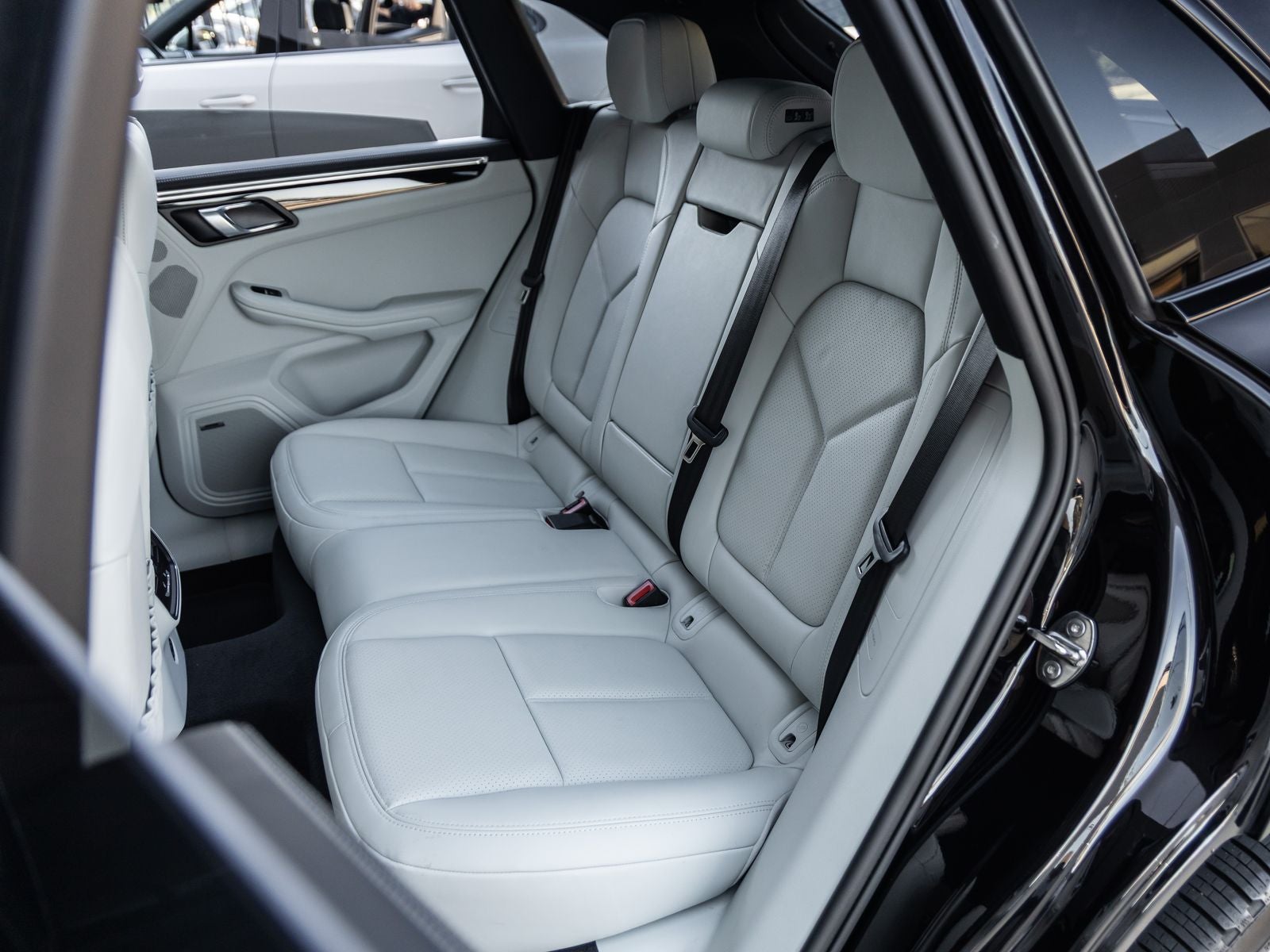 2024 Porsche Macan Macan S