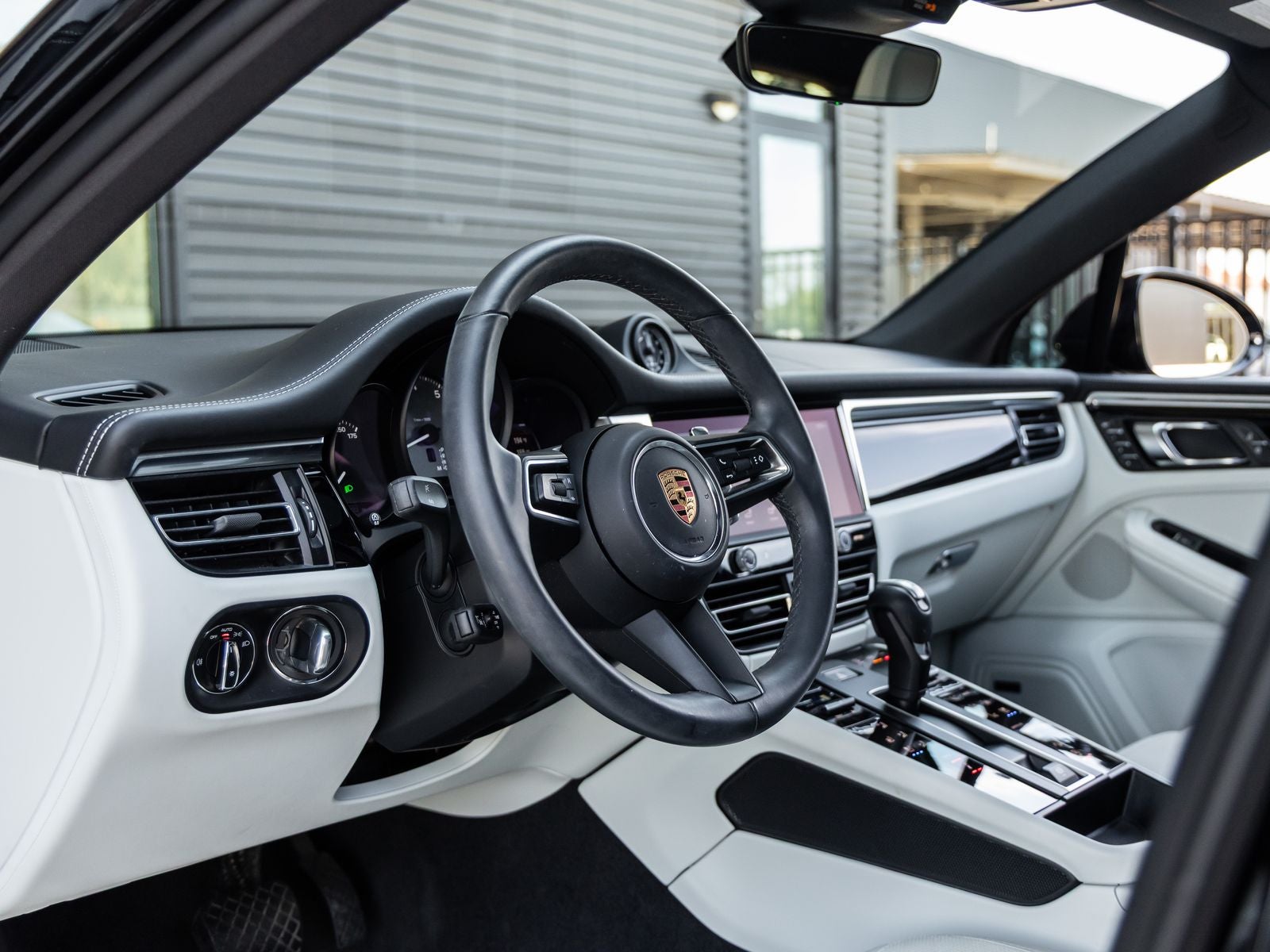2024 Porsche Macan Macan S