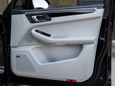 2024 Porsche Macan Macan S