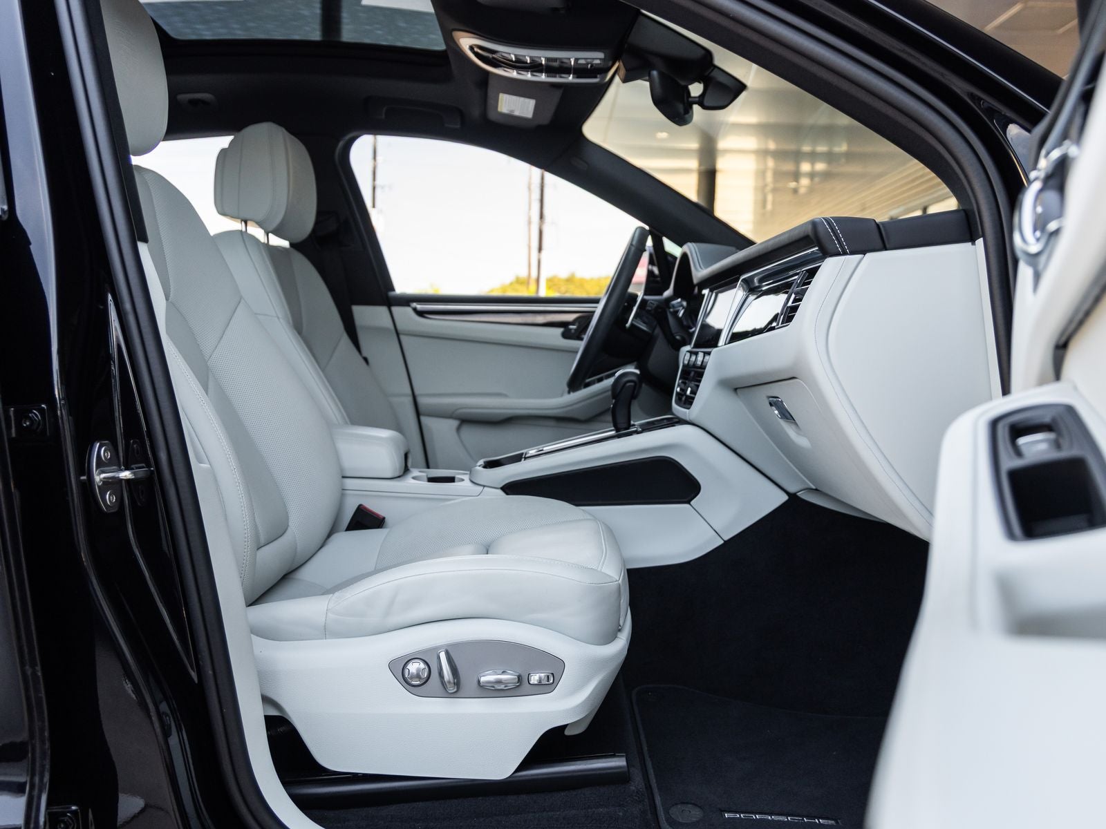 2024 Porsche Macan Macan S