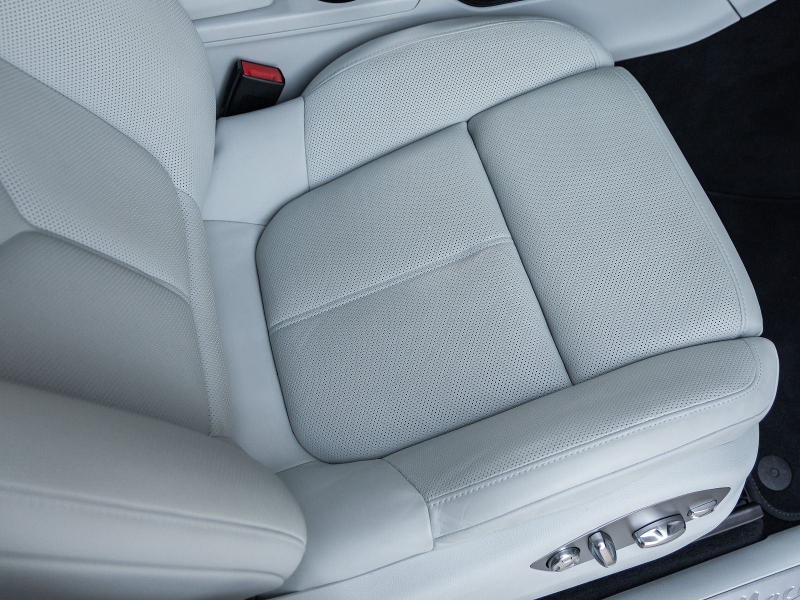 2024 Porsche Macan Macan S