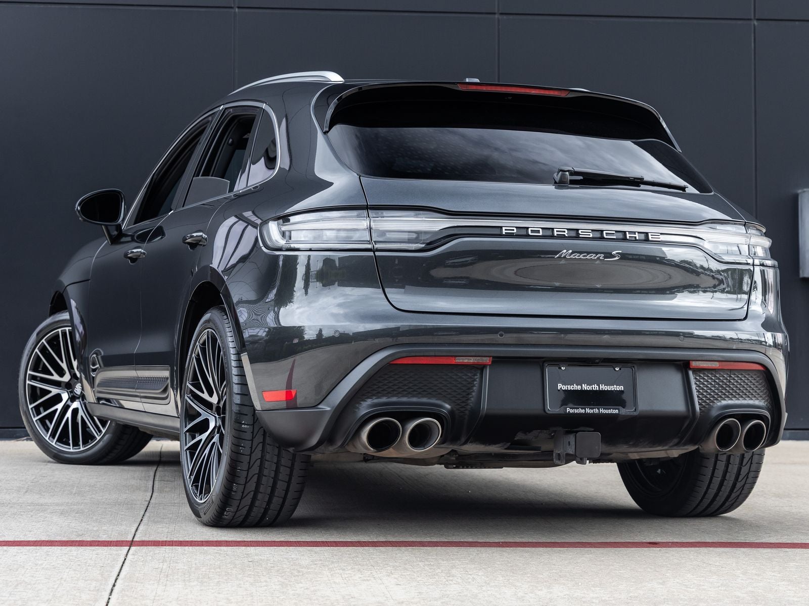 2024 Porsche Macan S