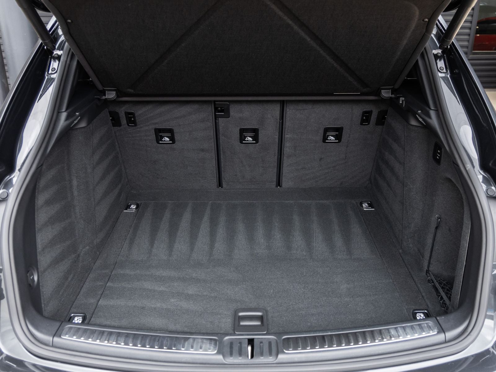 2024 Porsche Macan S