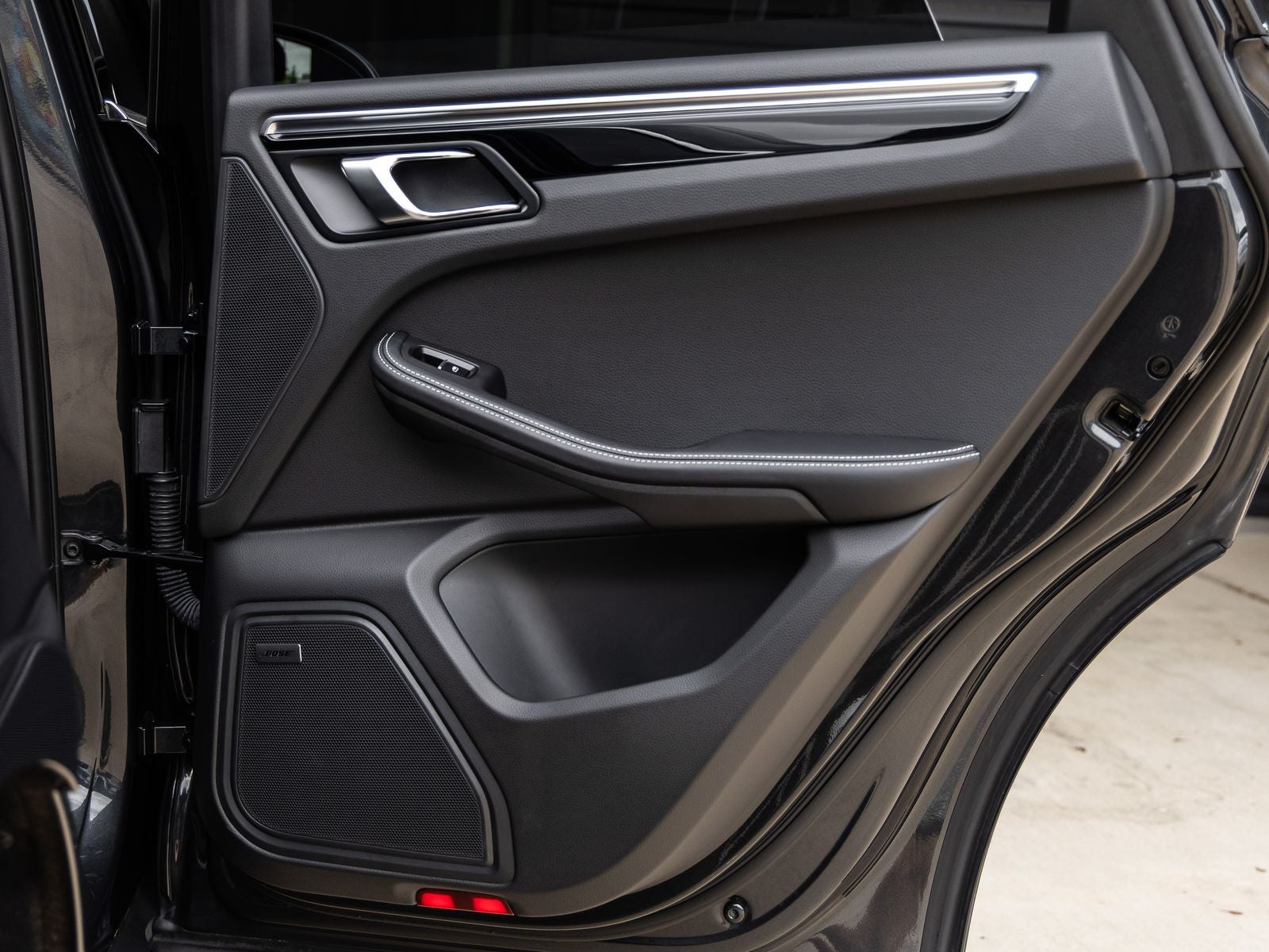 2024 Porsche Macan S