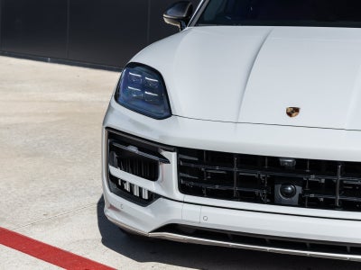 2025 Porsche Cayenne Cayenne GTS