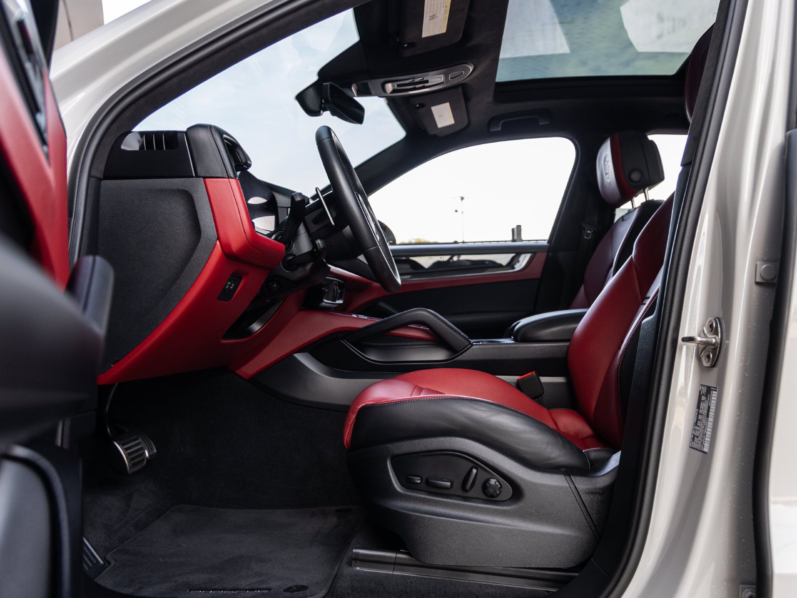 2025 Porsche Cayenne Cayenne GTS