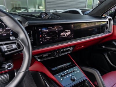 2025 Porsche Cayenne Cayenne GTS