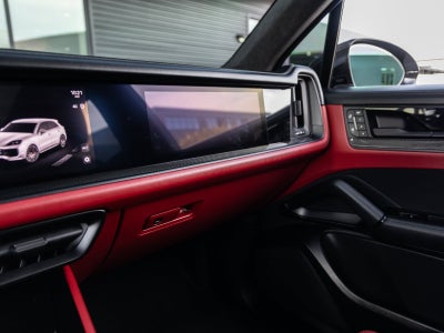 2025 Porsche Cayenne Cayenne GTS