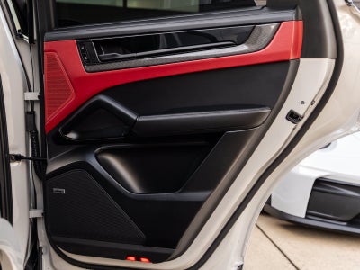 2025 Porsche Cayenne Cayenne GTS