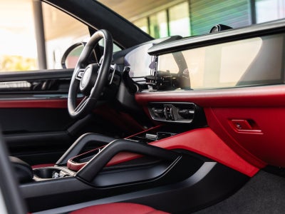2025 Porsche Cayenne Cayenne GTS
