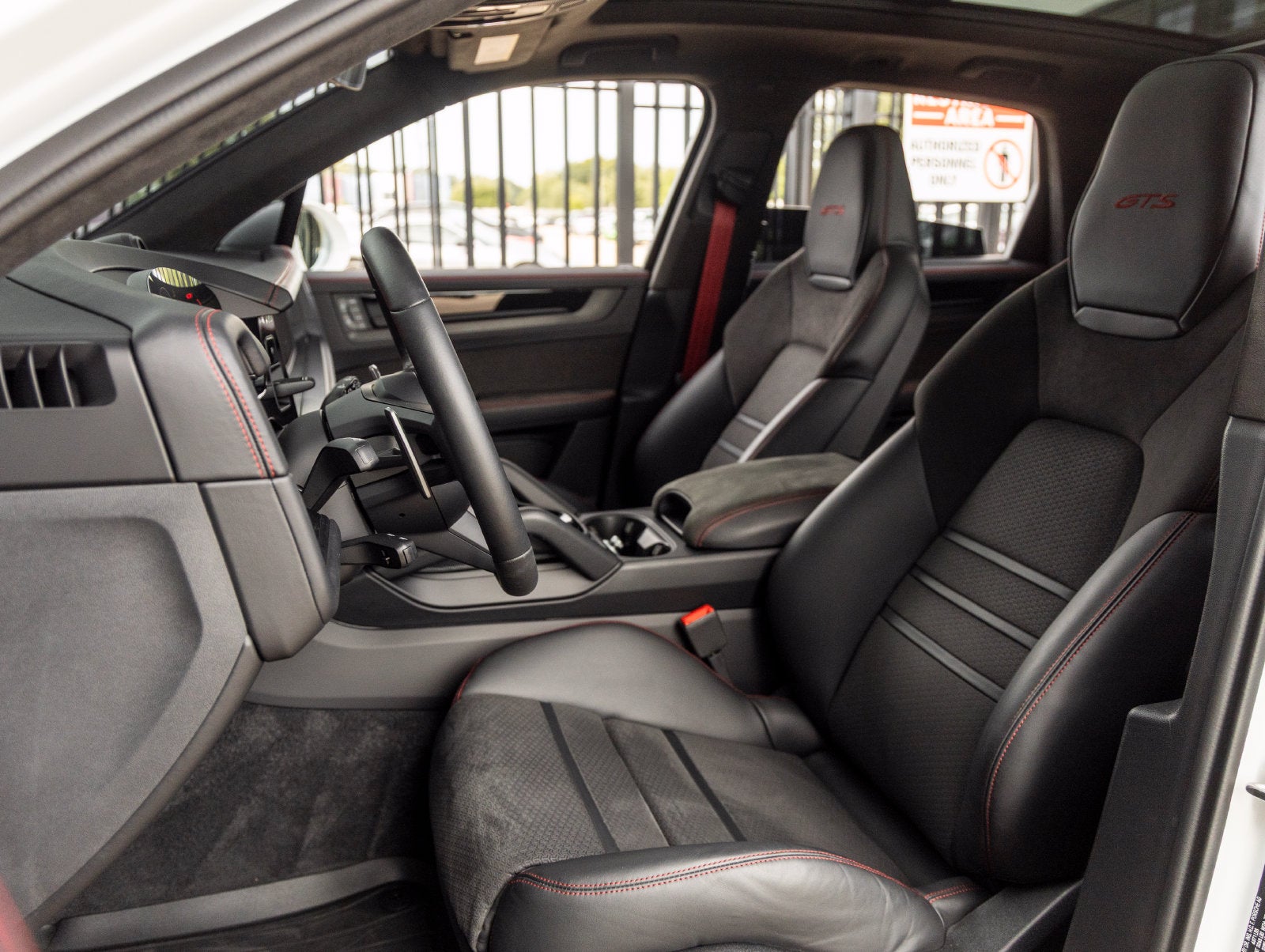 2025 Porsche Cayenne Cayenne GTS