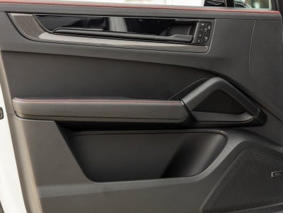 2026 Porsche Cayenne Cayenne GTS
