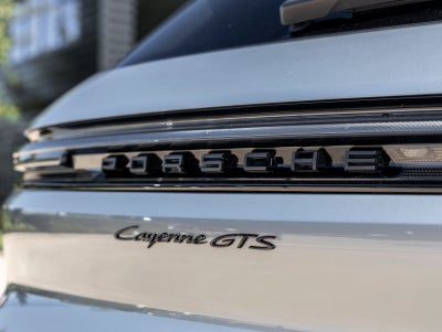 2025 Porsche Cayenne GTS