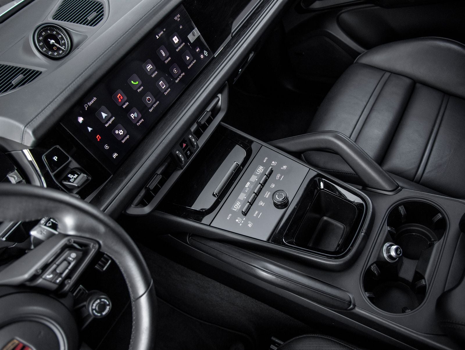 2025 Porsche Cayenne GTS