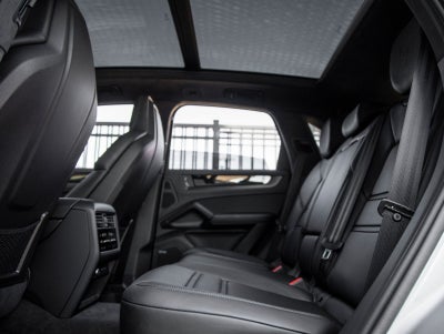2025 Porsche Cayenne GTS
