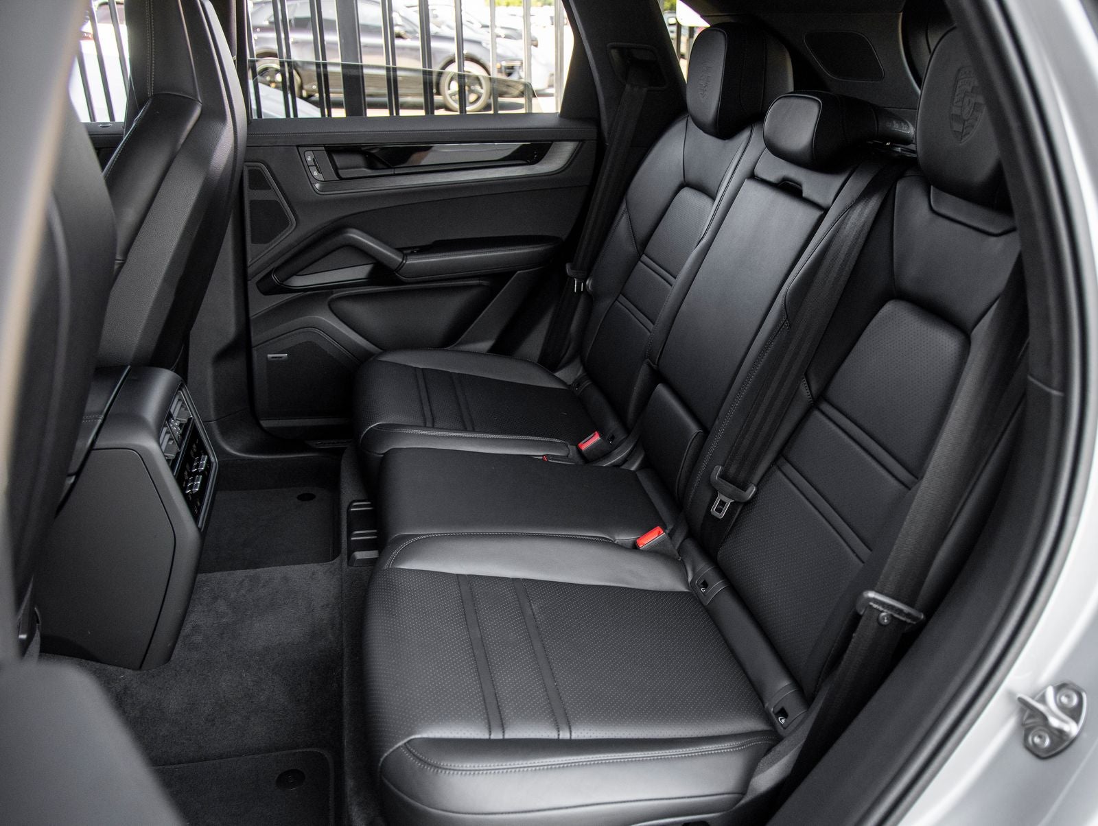 2025 Porsche Cayenne GTS