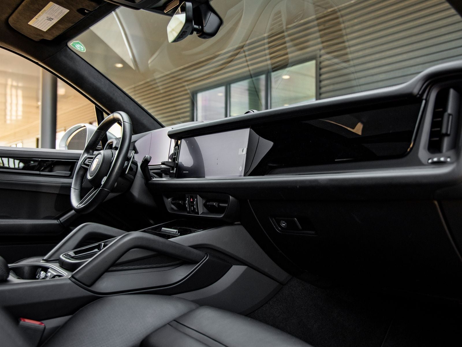 2025 Porsche Cayenne GTS