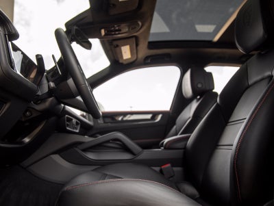 2026 Porsche Cayenne Cayenne GTS