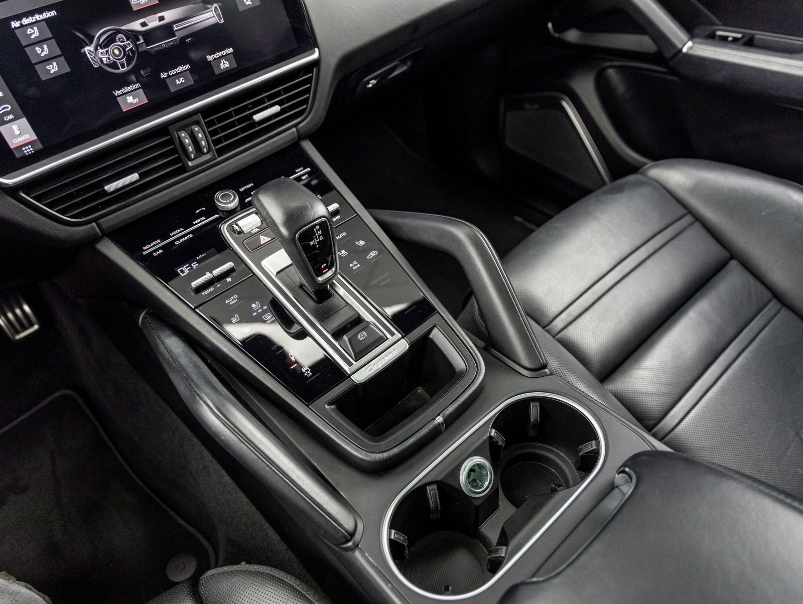 2021 Porsche Cayenne Cayenne GTS (MY21)