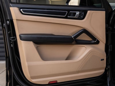 2023 Porsche Cayenne Cayenne GTS (MY23)