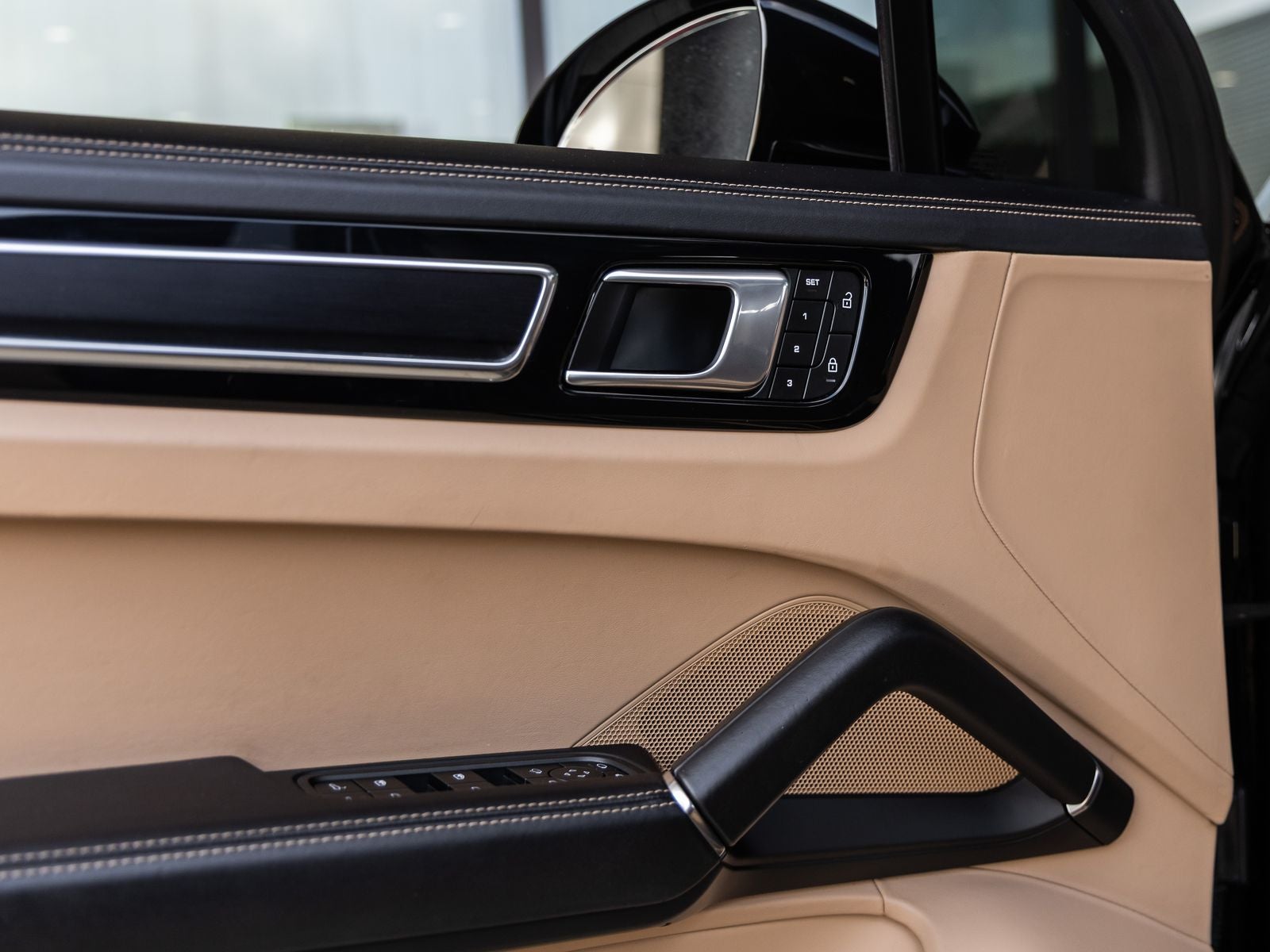 2023 Porsche Cayenne Cayenne GTS (MY23)