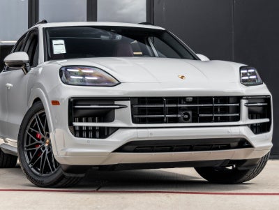 2025 Porsche Cayenne Cayenne GTS