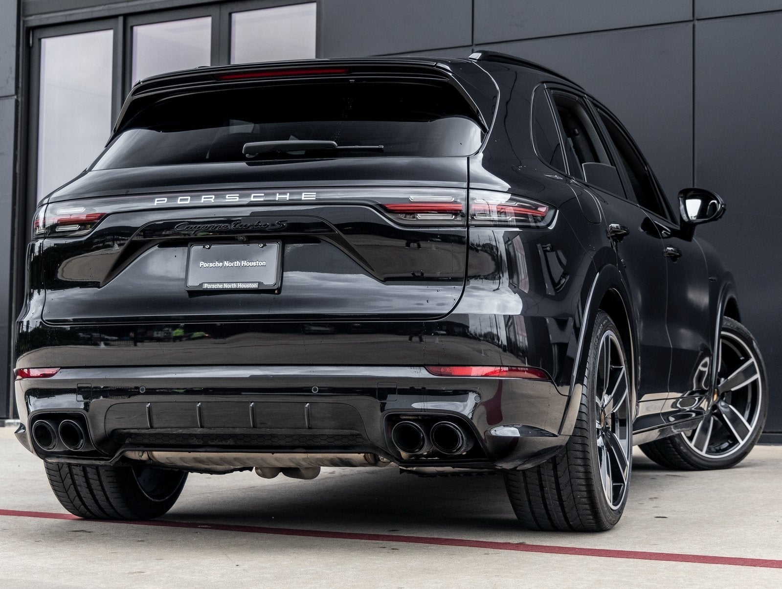 2022 Porsche Cayenne E-Hybrid Cayenne Turbo S E-Hybrid (MY22)