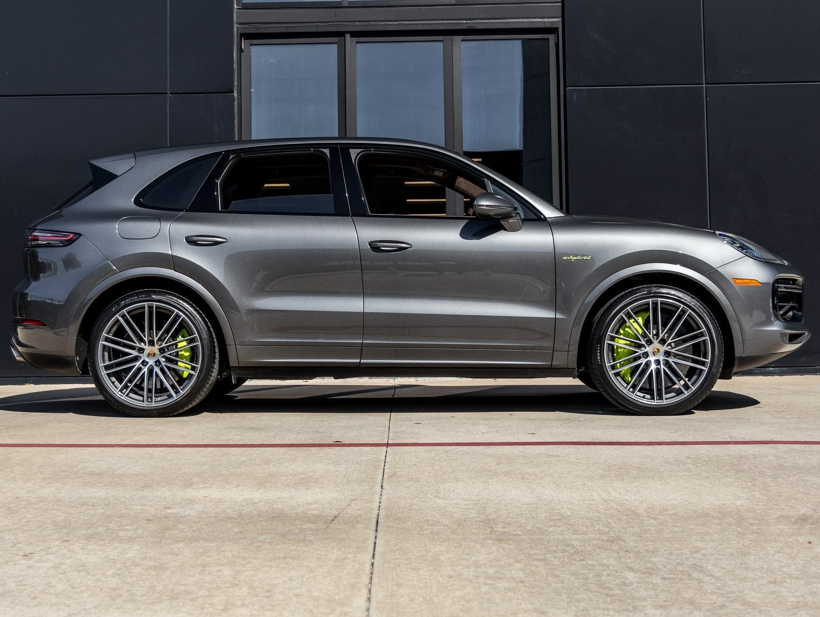 2023 Porsche Cayenne E-Hybrid Cayenne Turbo S E-Hybrid (MY23)