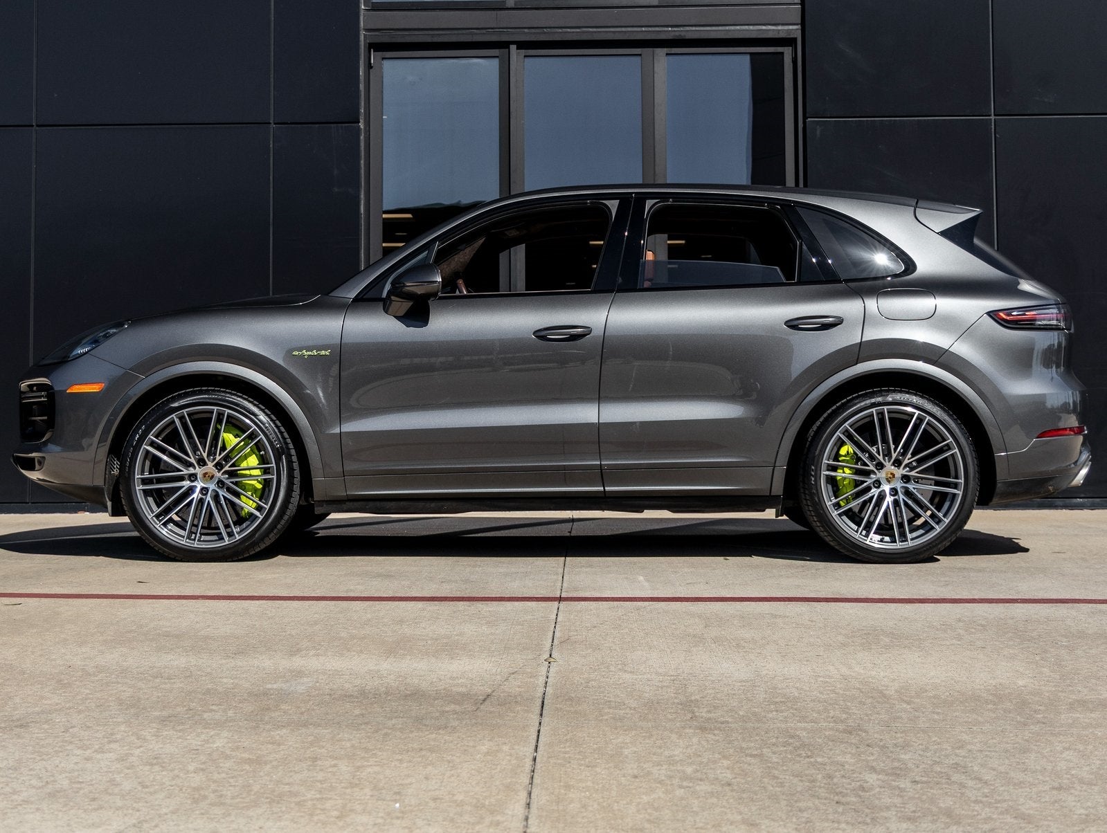 2023 Porsche Cayenne E-Hybrid Cayenne Turbo S E-Hybrid (MY23)
