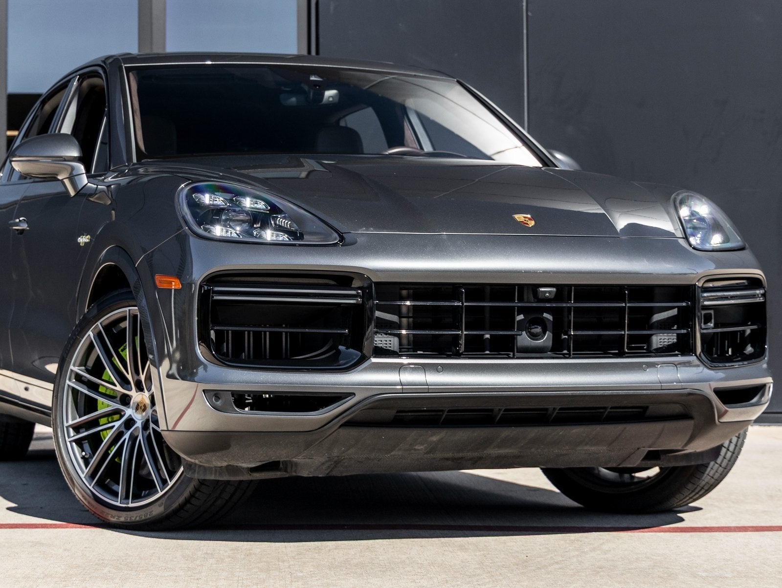 2023 Porsche Cayenne E-Hybrid Cayenne Turbo S E-Hybrid (MY23)