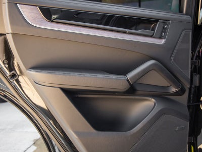 2024 Porsche Cayenne S