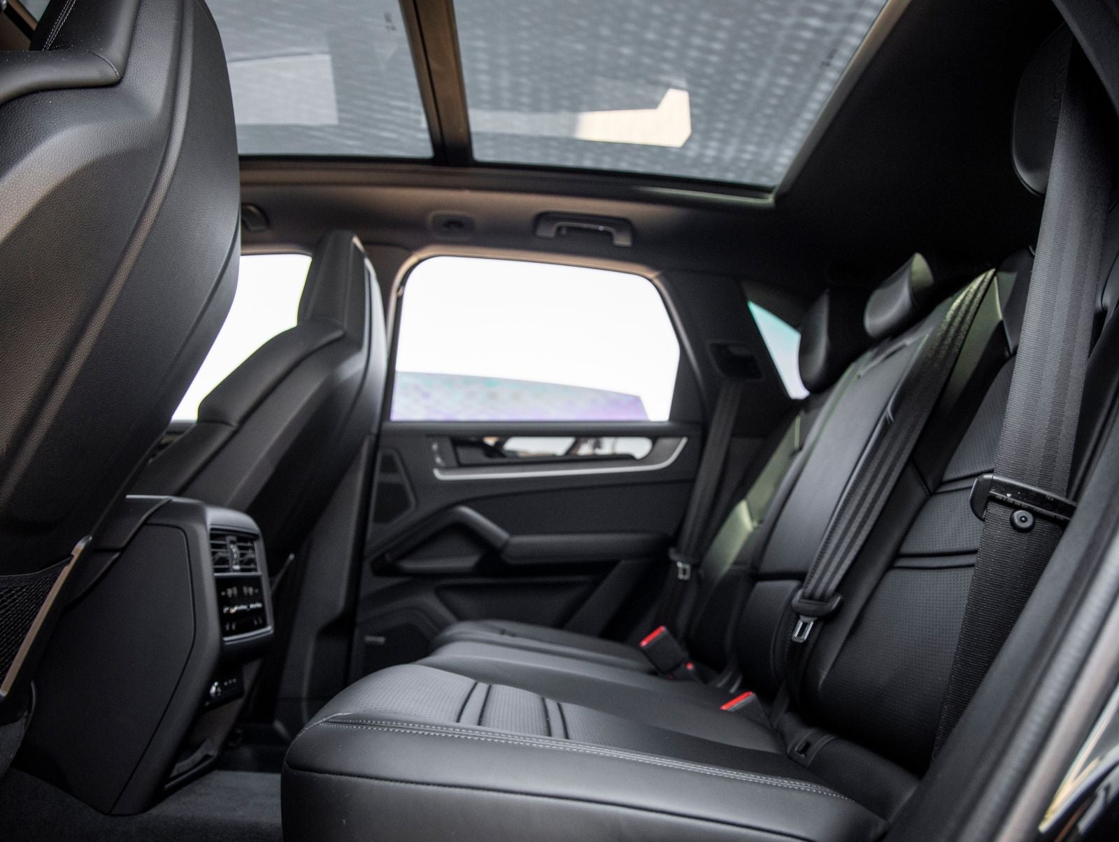 2024 Porsche Cayenne S