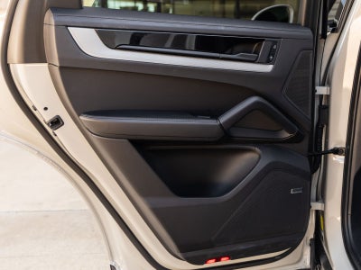 2024 Porsche Cayenne Cayenne S (MY24)