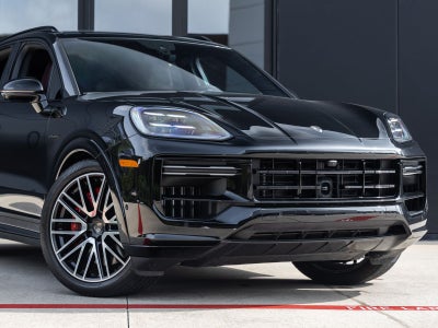 2025 Porsche Cayenne Turbo E-Hybrid