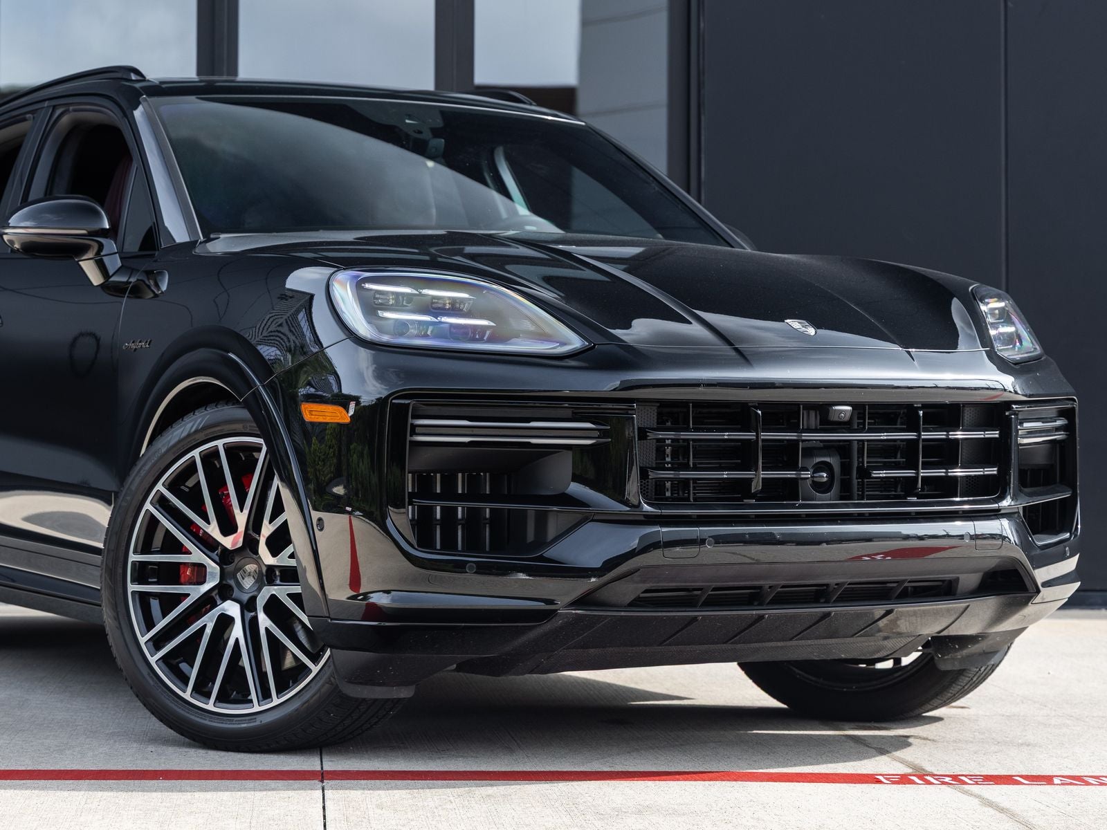 2025 Porsche Cayenne Turbo E-Hybrid