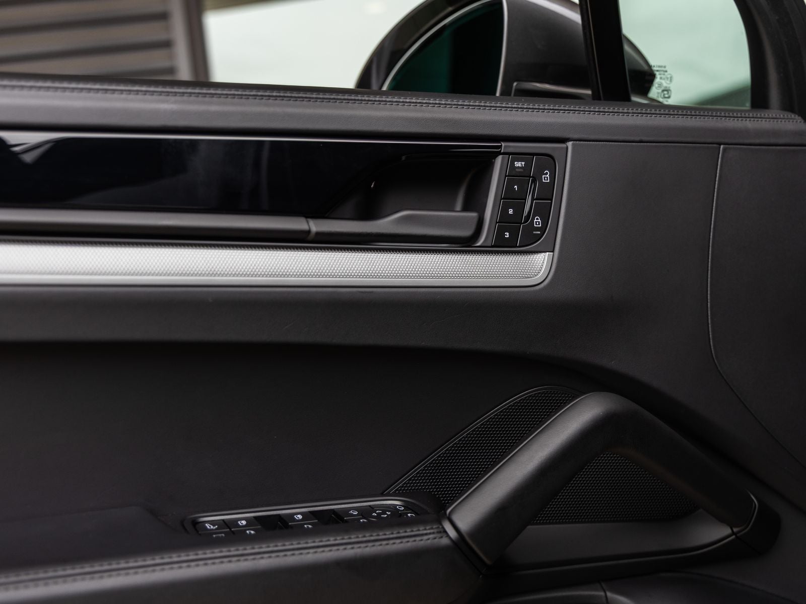 2025 Porsche Cayenne Cayenne S E-Hybrid