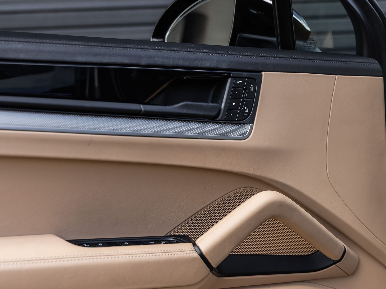 2024 Porsche Cayenne Coupe