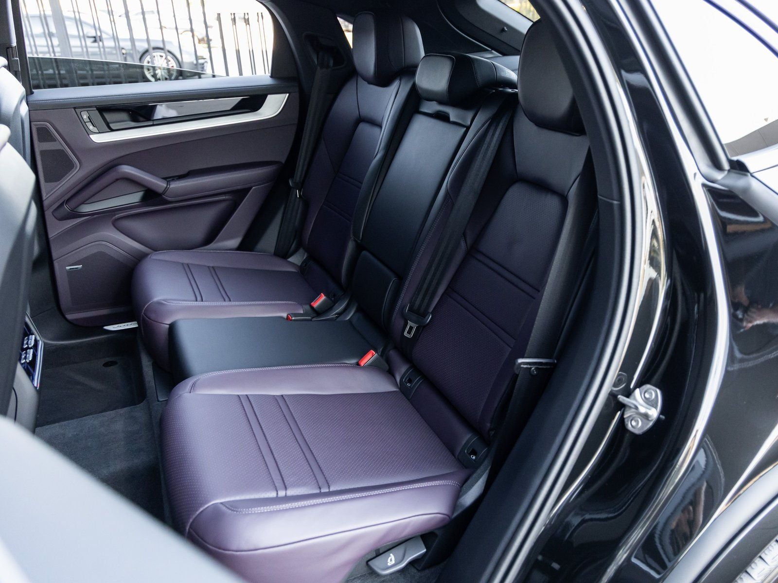2026 Porsche Cayenne Coupe Base