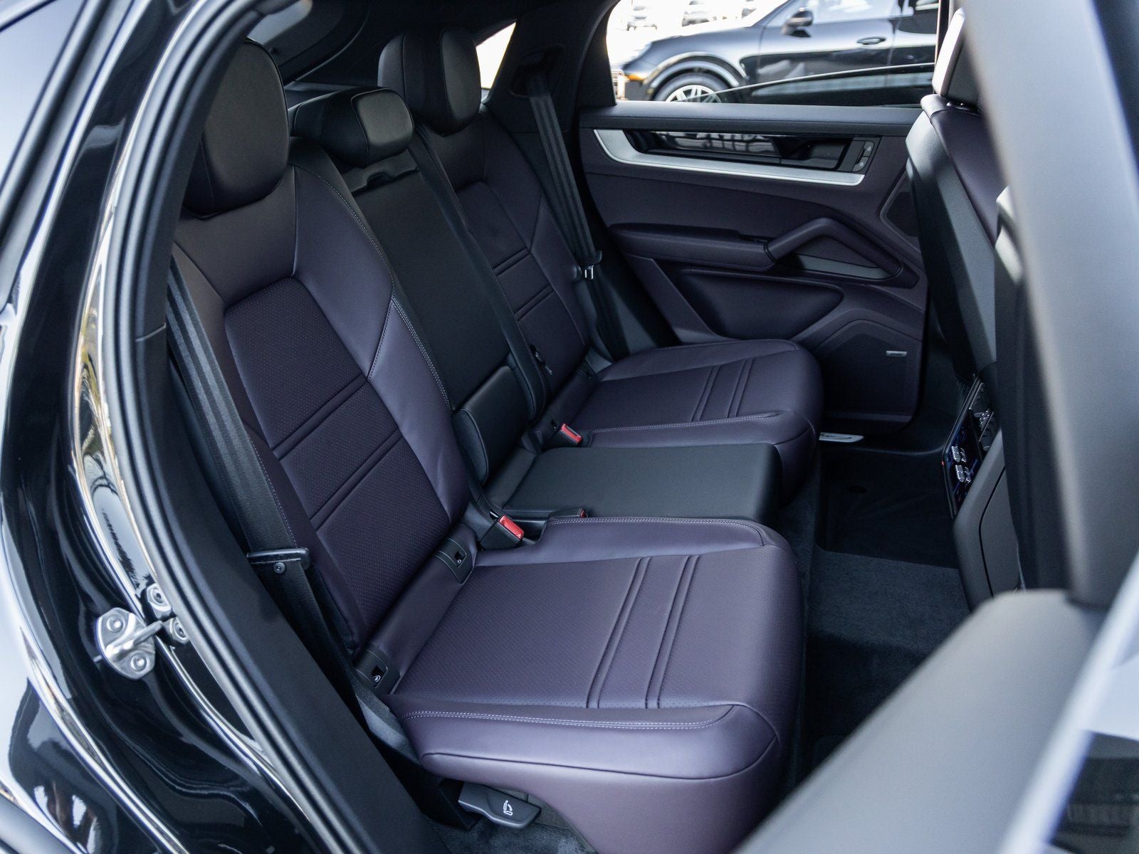 2026 Porsche Cayenne Coupe Base