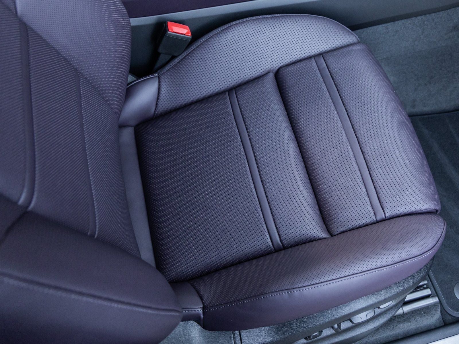 2026 Porsche Cayenne Coupe Base