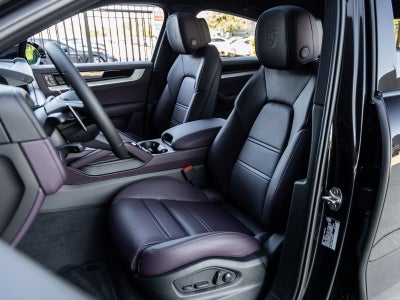 2026 Porsche Cayenne Coupe Base