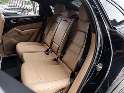 2021 Porsche Cayenne Coupe