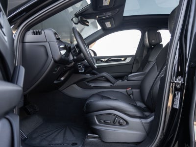 2026 Porsche Cayenne Cayenne Coupe