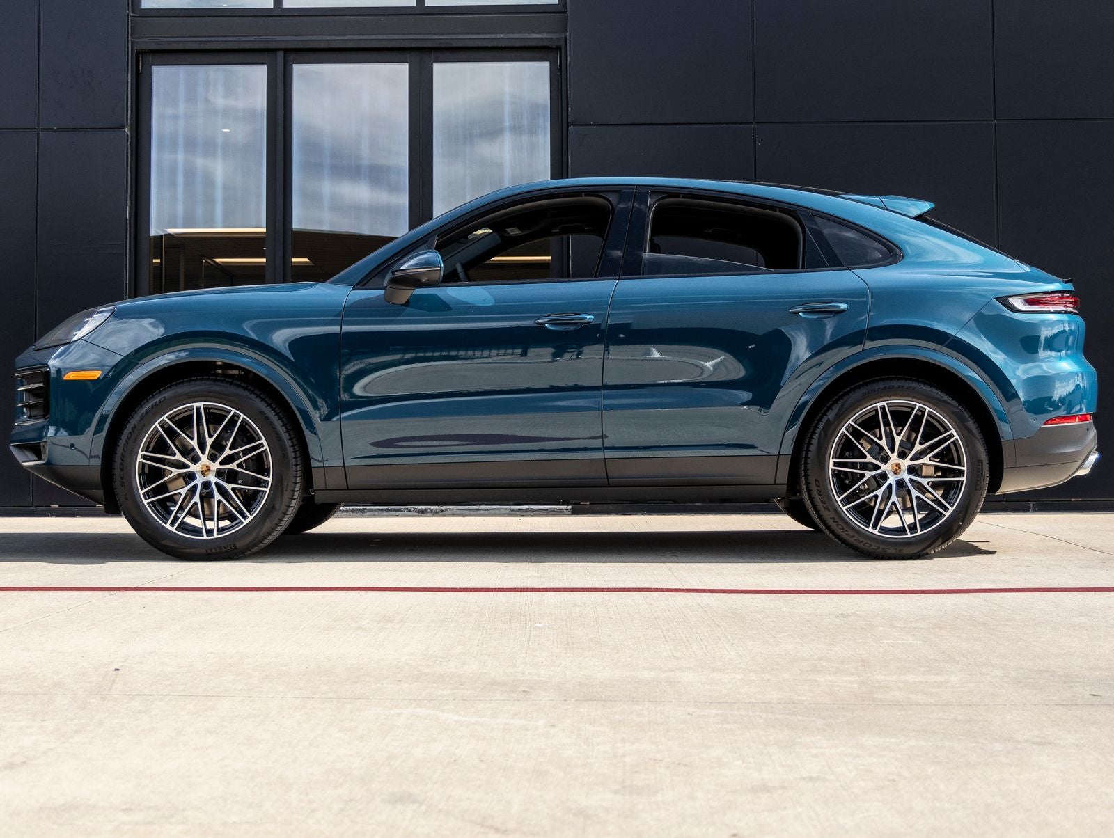 2025 Porsche Cayenne Coupe